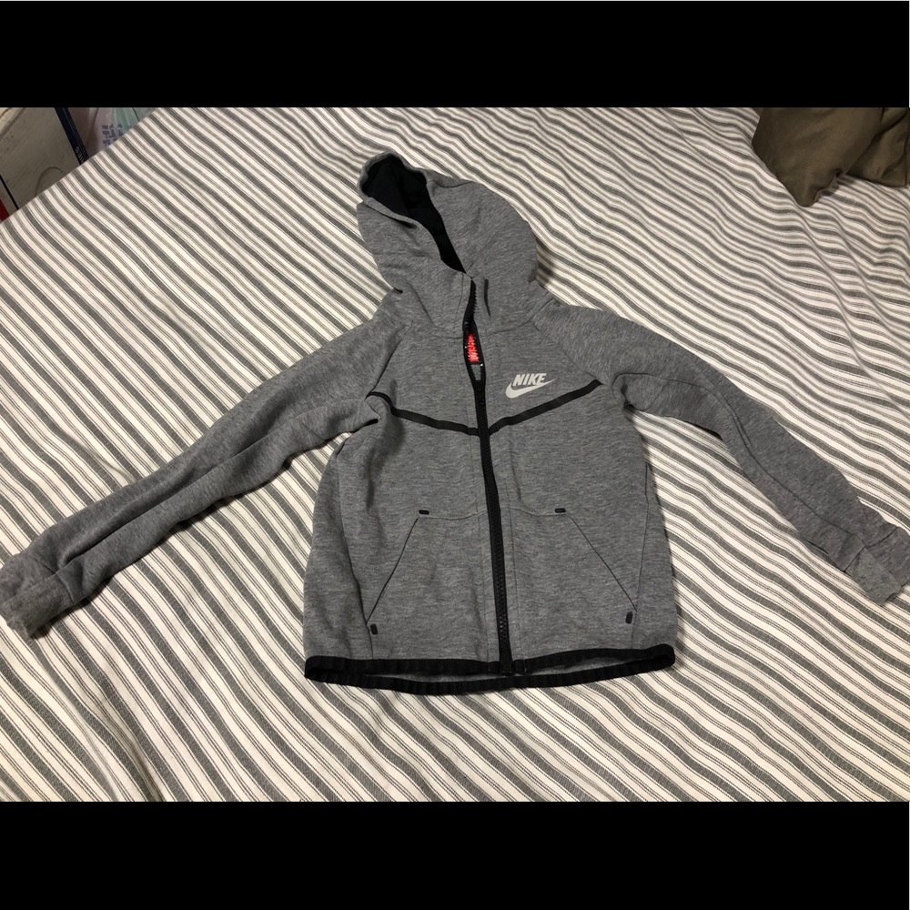 Gray Nike Jacket Hood Top Unisex Kid Sz XS 3-4 Yrs